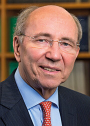 Dr. Manfred Rack